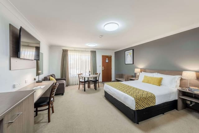 Executive Room, Multiple Beds, Non Smoking, Ground Floor