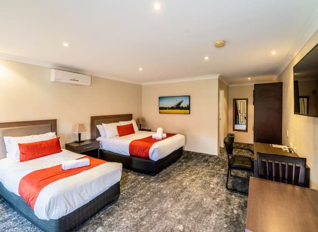 Twin room