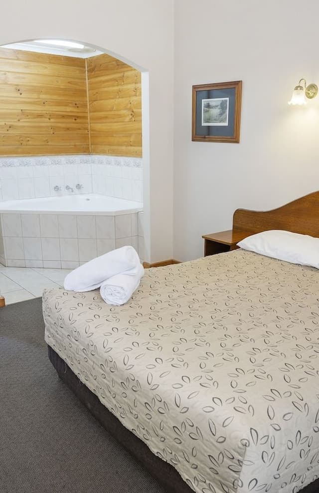 Deluxe Room, Non Smoking, Balcony (Deluxe Spa Room)