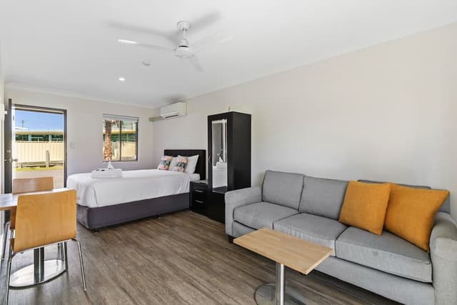 Queen Room