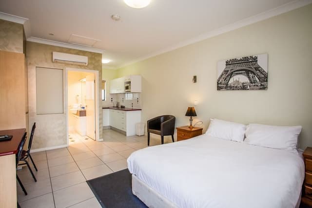 Executive Room