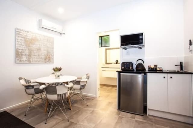 Family Room, 2 Bedrooms