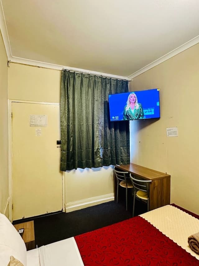 Double Room, 1 Double Bed (Upper Floor, Limited Parking)