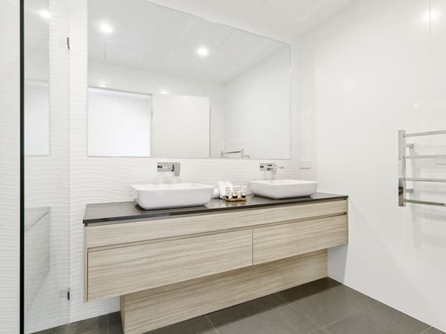 North East Facing Two Bedroom Penthouse Apartment
