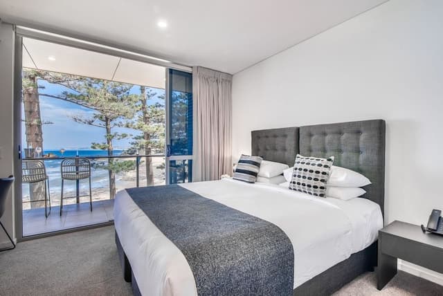 Two Bedroom Apartment with Ocean View