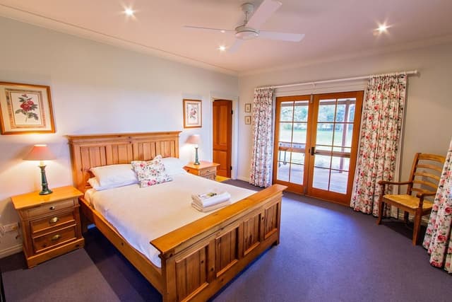 House, 4 Bedrooms, Balcony