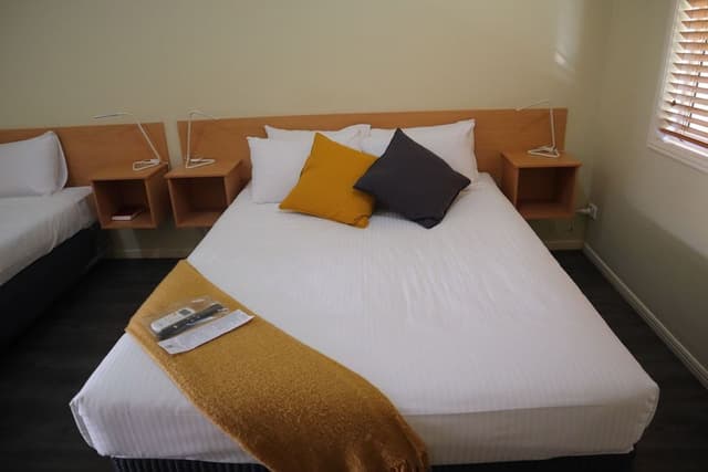 Deluxe Queen Room