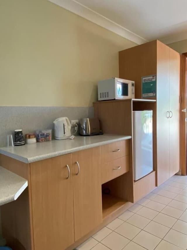 Deluxe Queen & Single Room (Pet Friendly)