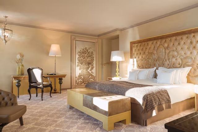 Junior Suite, Lake View (65 m²)
