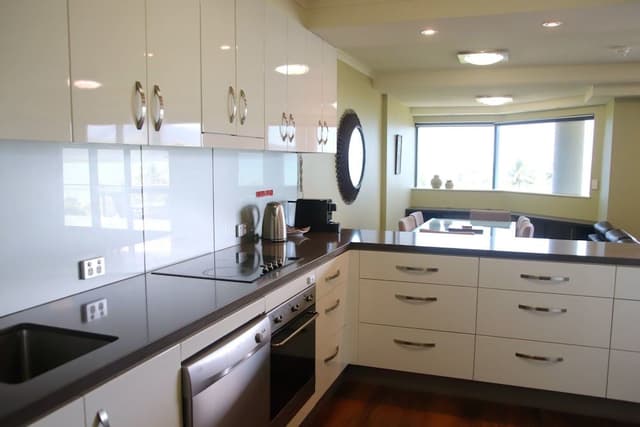 2 Bedroom Ocean View Apartment