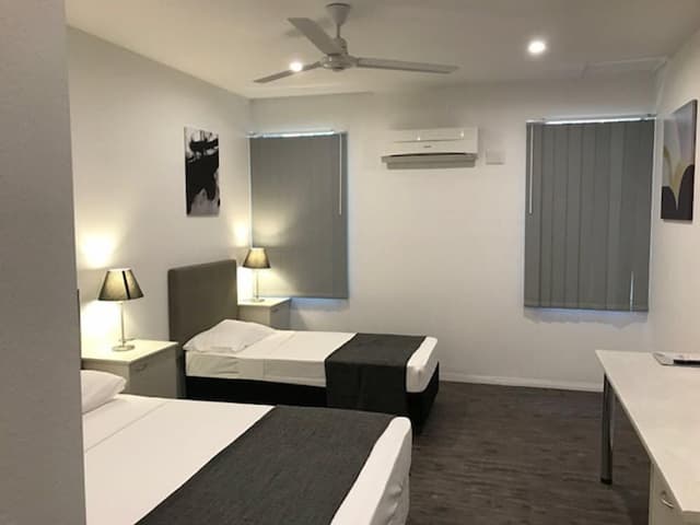 Deluxe Double or Twin Room, Private Bathroom