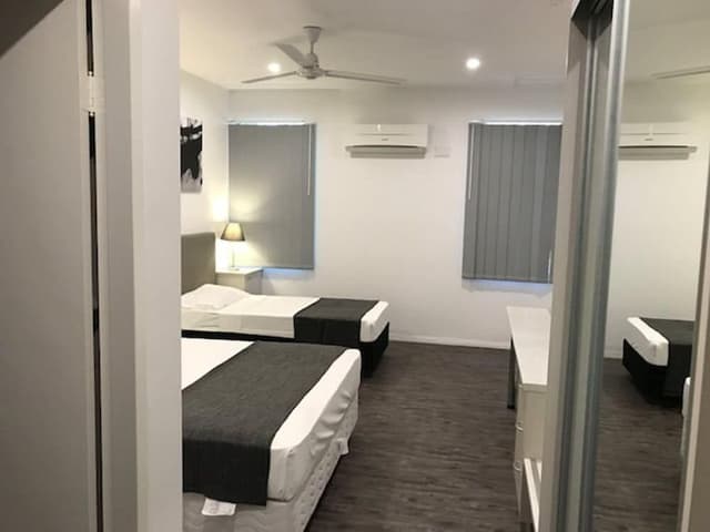 Deluxe Double or Twin Room, Private Bathroom