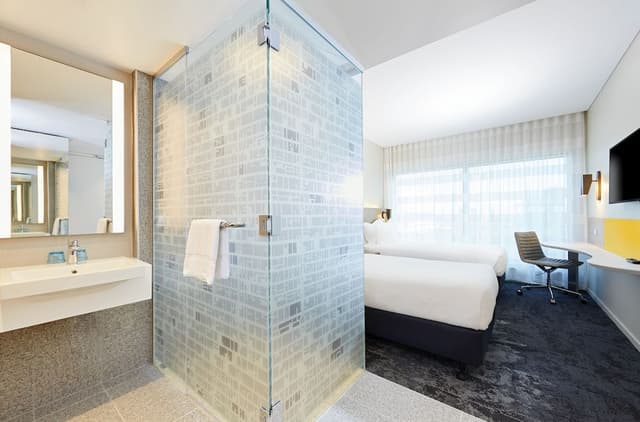 Standard Room, 2 Twin Beds (with Free Breakfast)