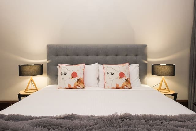 Suite 6 - Junior King Suite