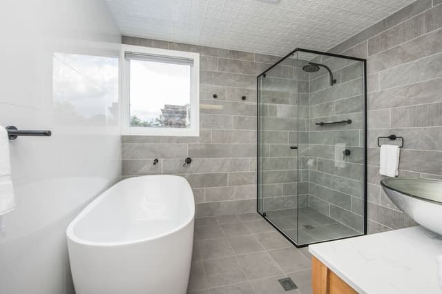 Suite 3 - Queen Apartment