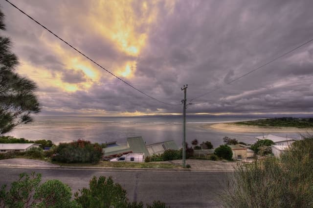 One Bedroom House with stunning Ocean Views