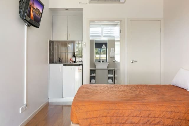 Executive Room, 1 Queen Bed, Kitchenette