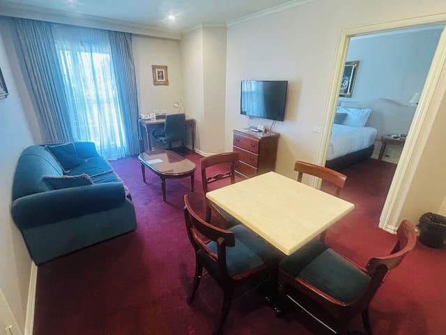 One Bedroom Apartment