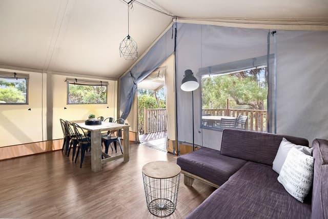 Deluxe Tent