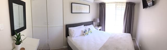 Double Room, 1 Queen Bed, Shared Bathroom