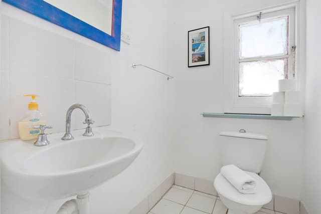 Beach House Apartment 3