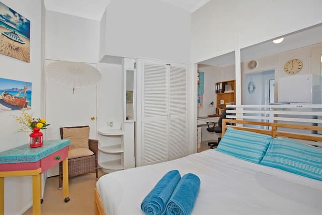 Beach House Apartment 5