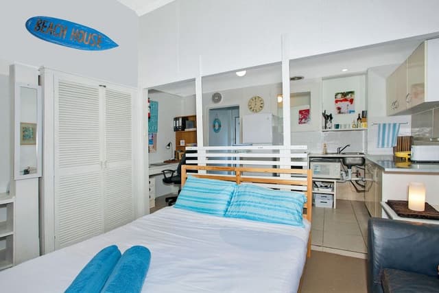 Beach House Apartment 5