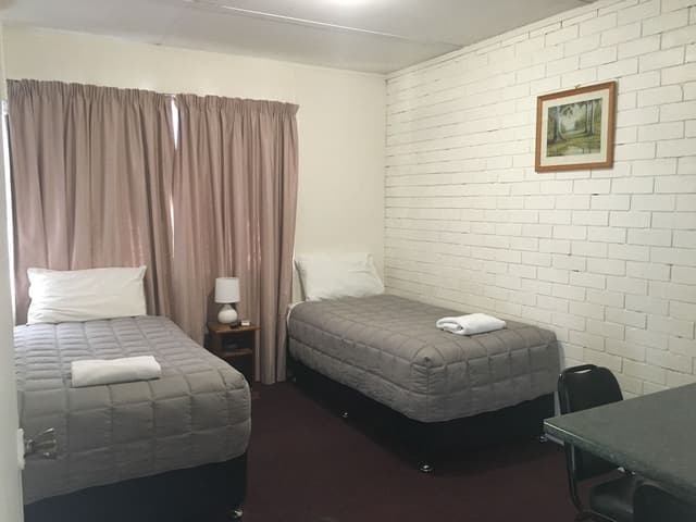 Standard Suite, 1 Bedroom, Non Smoking, Kitchenette (Twin Room (2 single beds))