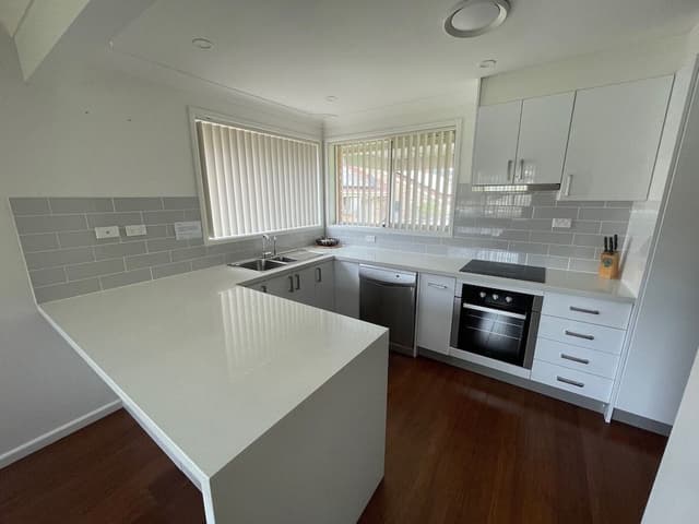 House, 3 Bedrooms, Kitchen