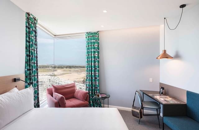 Room (Business Class)