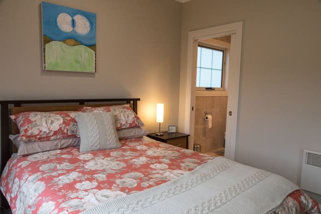 Deluxe House, 3 Bedrooms, Valley View, Garden Area