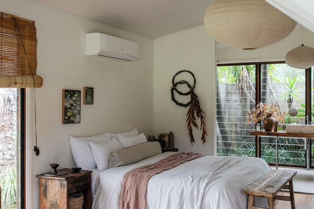 Boathouse I (Double Shower)