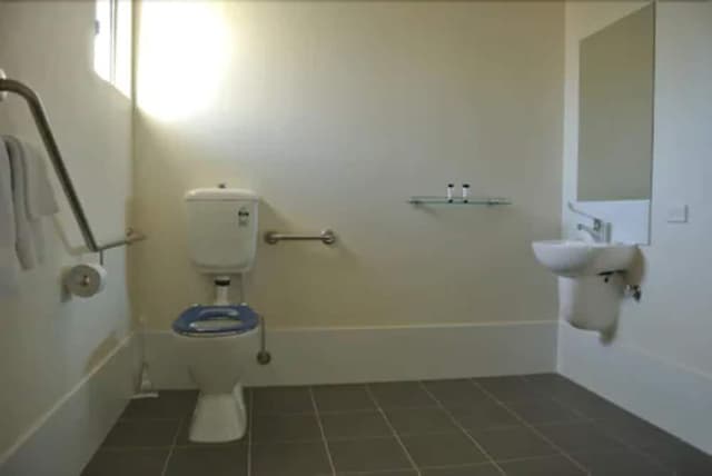 Accessible Queen Room