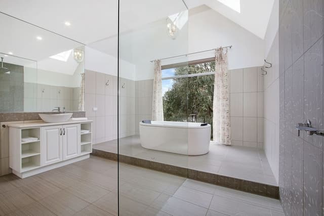 House, 2 Bedrooms