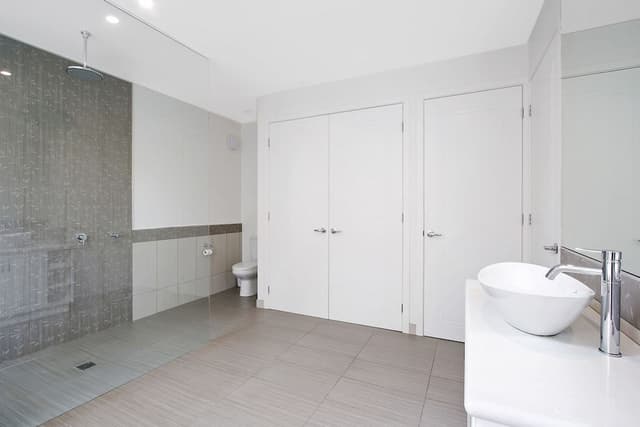 House, 2 Bedrooms
