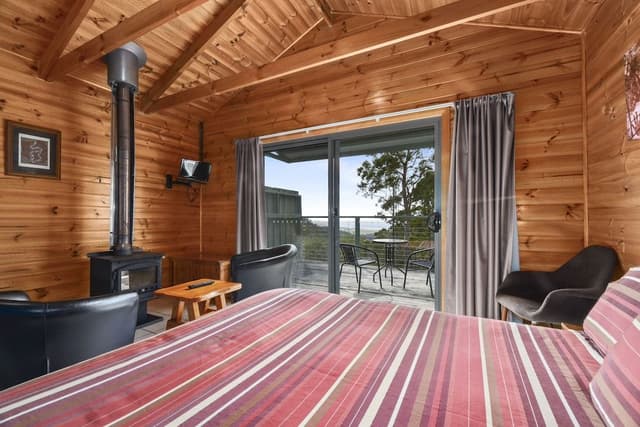Classic Chalet, 1 Queen Bed, Ocean View