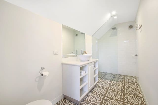 House, 2 Bedrooms
