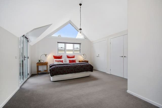 House, 2 Bedrooms