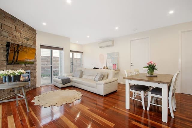 House, 2 Bedrooms