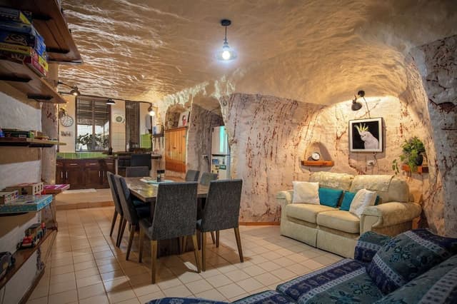 3 Bedroom Underground Home (Di's Place)