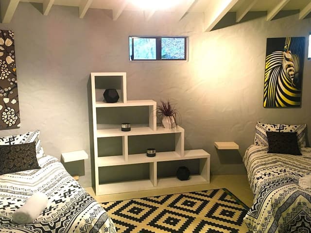 Superior Cottage, 3 Bedrooms, Jetted Tub, Garden View
