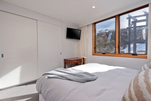 Gloria Nanook - Luxury 1 Bedroom Apartment