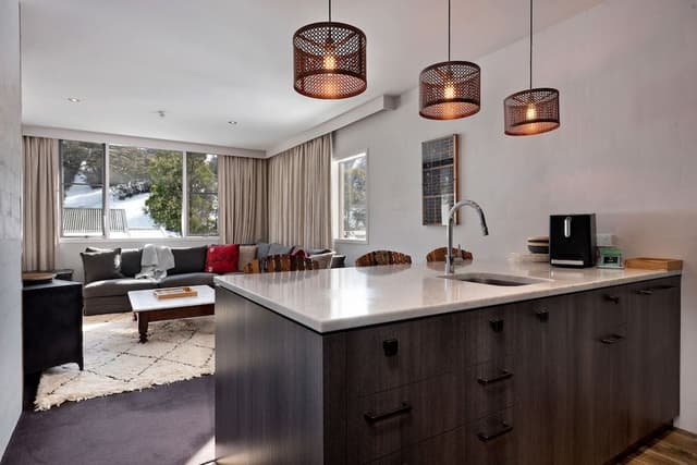 Koko Nanook - One-Bedroom Apartment