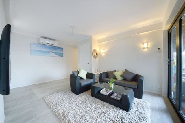 House, 4 Bedrooms