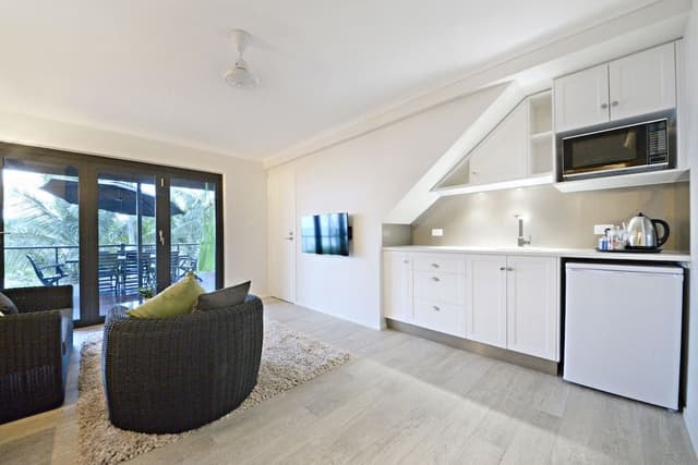 House, 4 Bedrooms