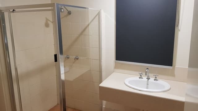 Deluxe One Bedroom Unit