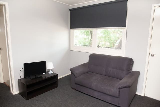 Deluxe One Bedroom Unit