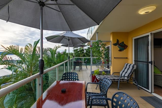 Classic Studio, 2 Queen Beds, Balcony, Marina View