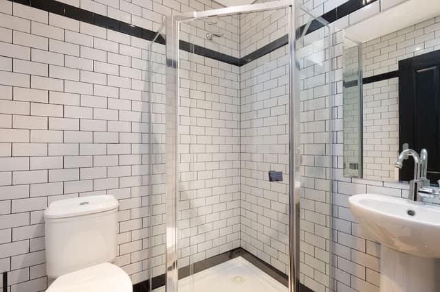 4 Bed Shared Dormitory, Private Bathroom