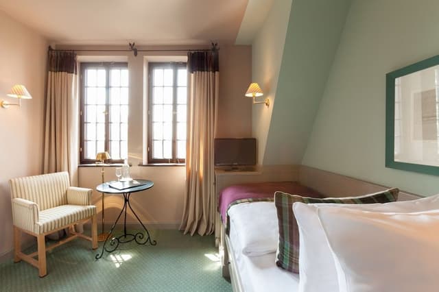 Luther Single Room